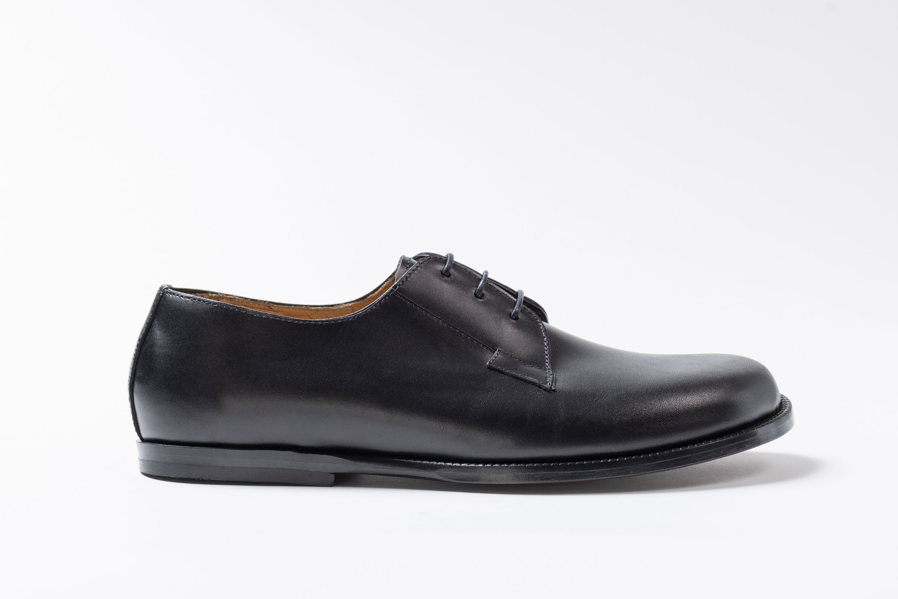 Shop Mutiny | Wide Toe Box & Zero Drop Dress Shoes - Tomás